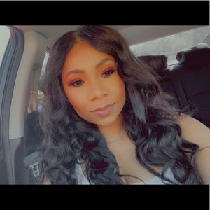 Meet your Posher, Christina